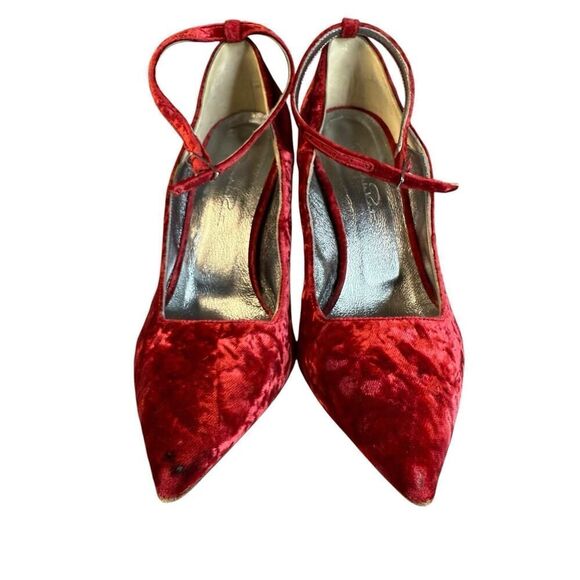 Oscar de la Renta Red Velvet Mary Jane Heels – Size US 6 / EU 36 - Picture 9 of 11